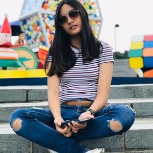 Meet your Posher, Sheila